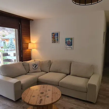 Apartment Proche Remontees Refait A Neuf