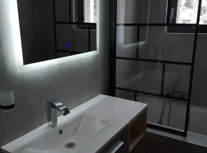 Proche Remontees Refait A Neuf Апартаменты Кран-Монтана